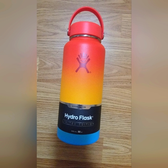 NWT Hydro Flask Guava Shave Ice Wide-Mouth Water Bottle🌴 - LIMITED EDITION - Picture 3 of 4